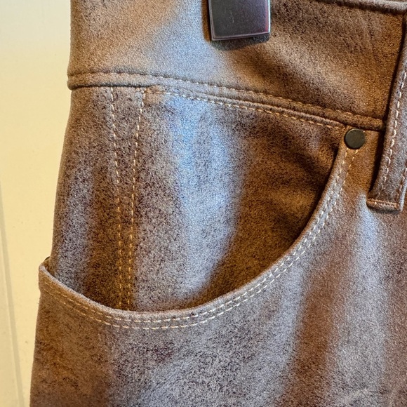 Chico’s Faux Leather Brown Pants Sz 0.5 (6R) - Picture 3 of 10